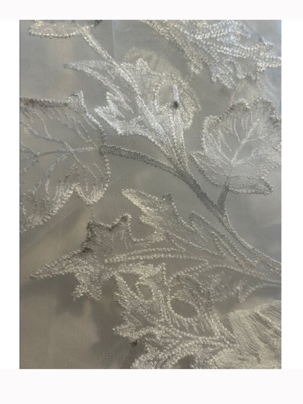 BHLDN Ivory Lace cathedral Bridal Veil - Picture 4 of 5